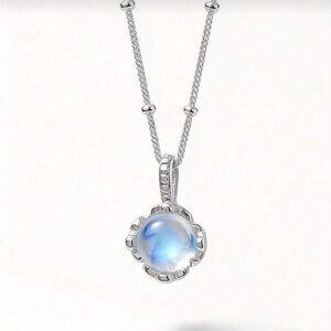 Elegant Silver Necklace with Blue Gemstone